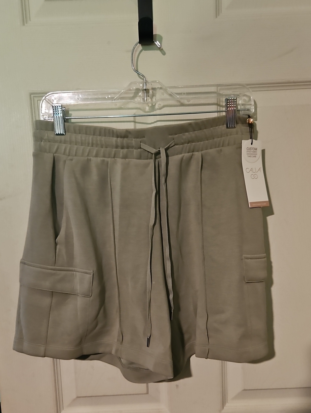 CALIA Women's Sandwash Scuba Cargo Shorts: Ground Fennel: New With Tags:Size M